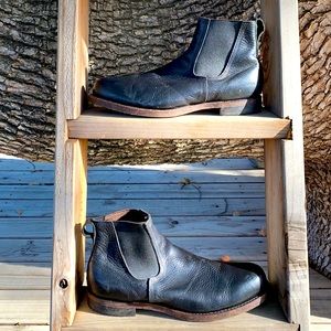 Frye 13M Chaka Boots